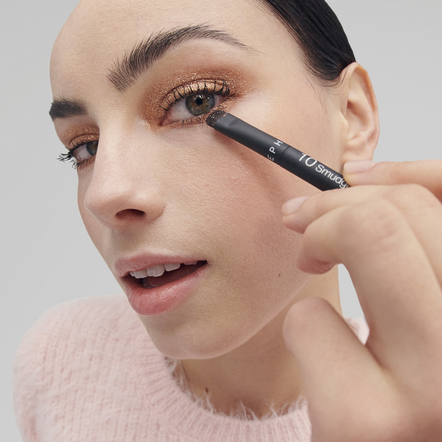 THE SMUDGER BRUSH-24 10 (PINCEL PARA DIFUMINAR)